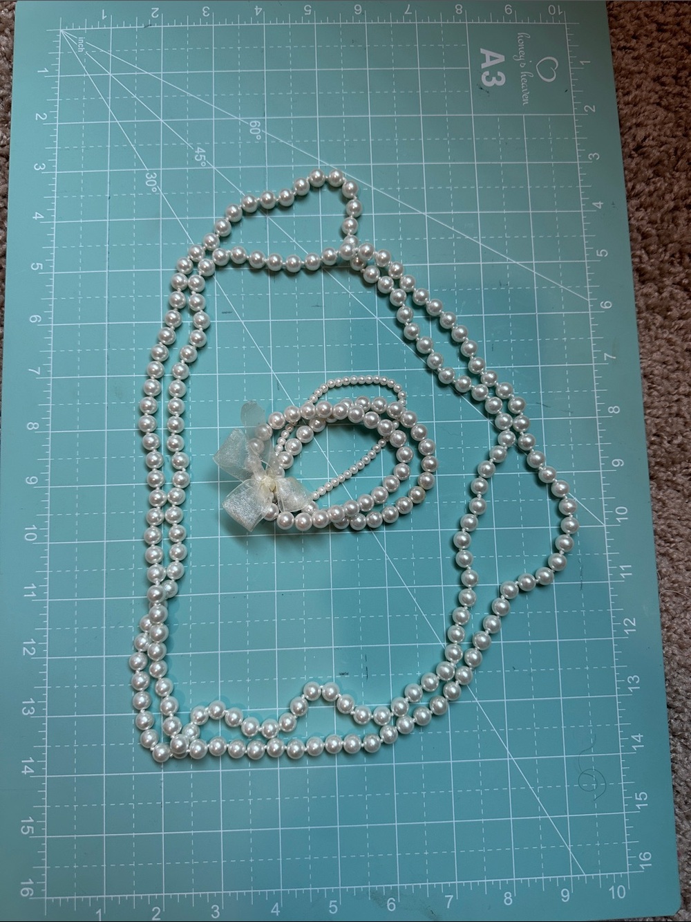 Pearl Beaded Necklace and Bracelet Set in White